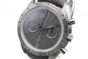 Omega Speedmaster -Dark Side Of The Moon-